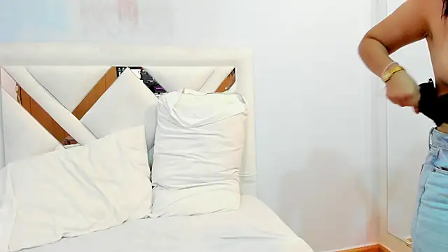 Czat XXX na żywo – TamaraWarner