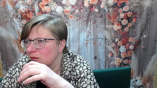 RadaChudna Obrolan Langsung XXX