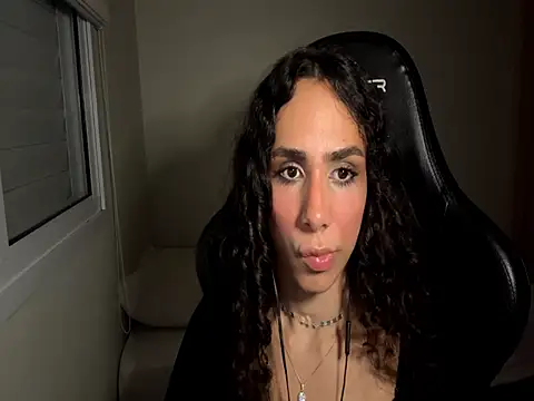 TakakoAthann Webbikameraesitys