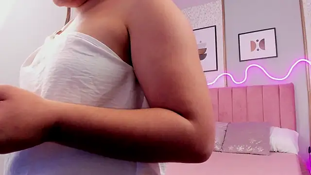 دردشة HAILYSTONE الجنسية المباشرة