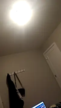 xxxamysmanxxx's Webcam Show