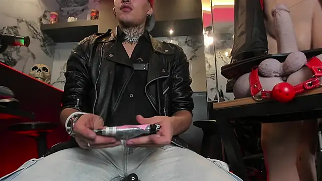 AlecBanne Pertunjukan Webcam