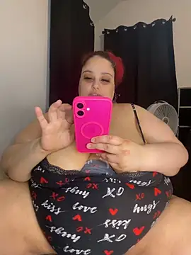 Fifty_Shades_Of_Redd élő XXX-chatje