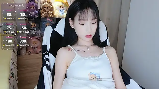 M-OTT_ live XXX chat