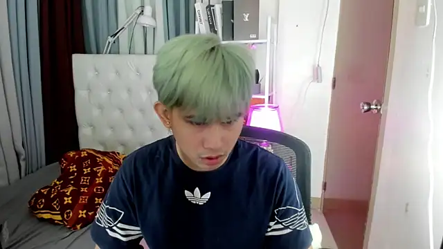 davincihugecock's Live XXX Chat