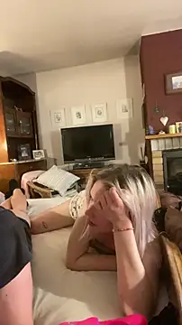 Show modela Mia-Sweet2002 na web-kameri