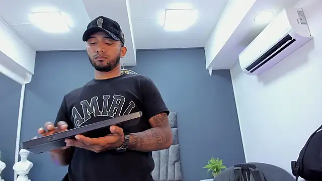 دردشة Robin_Rief الجنسية المباشرة