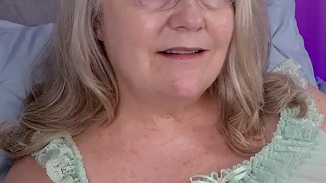 Kaitlyn_Winters' Webcam Show