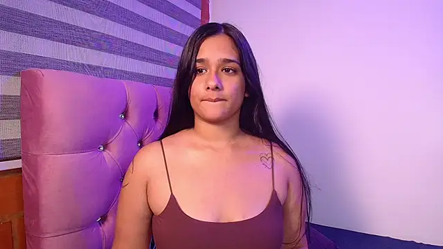 دردشة Maeena الجنسية المباشرة