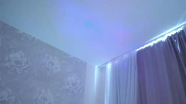 FalineBeacherのライブXXXチャット