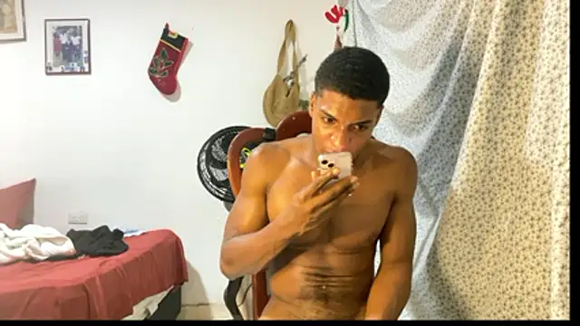 andrews2399 Show Webcam