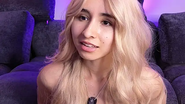 angelinepossy live XXX chat