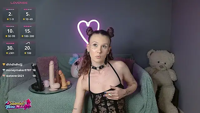 Bea_doll webcam show