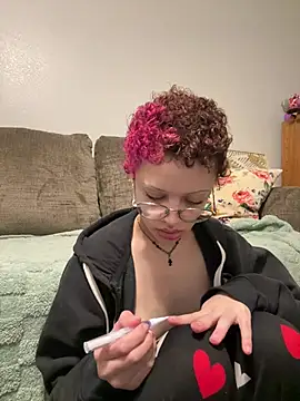 jojosbizarrelyf's Live XXX Chat