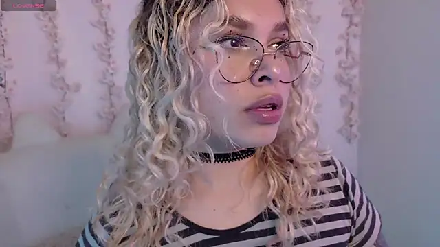 Chatroom XXX en direct de Haelycute