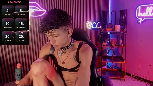 Maximoking26 Adlı Modelin Web Kamerası Şovu