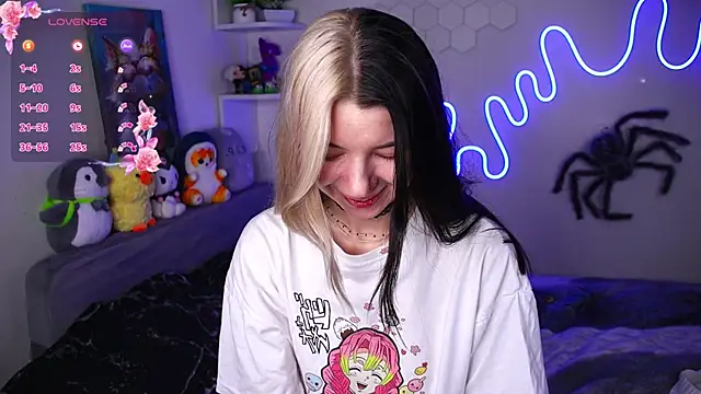 Emmie_shy's Live XXX Chat