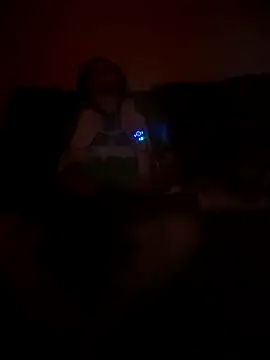 yourMasterisBored's Live XXX Chat