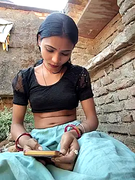 Pertunjukan Kamera Web R_Roshni