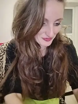 CrazyMaya39 Adlı Modelin Canlı XXX Sohbeti