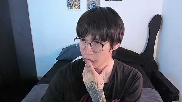 Show modela Andy_Bankai na web-kameri