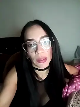 YaraDuartee Chat XXX in diretta