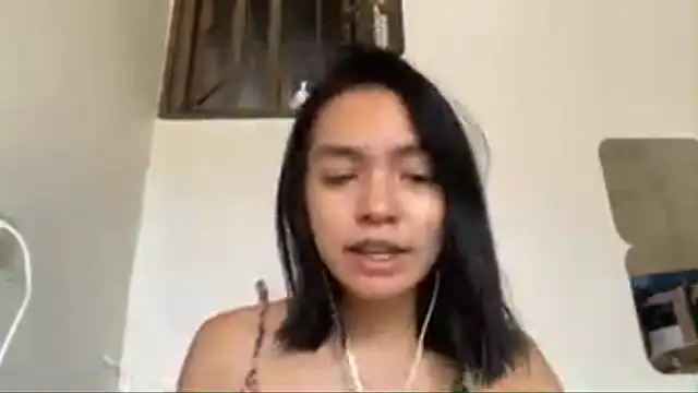 NoreenPierotti Show Webcam