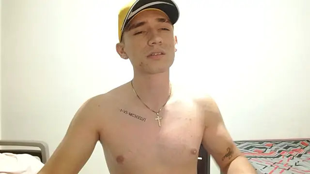 ChicoMaloFfF Adlı Modelin Canlı XXX Sohbeti