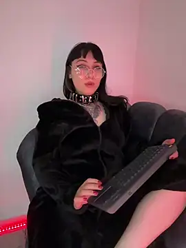 Chat XXX en directo de Ravenna666_