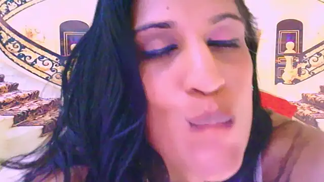 Chat XXX en directo de IndianSexcSmyle