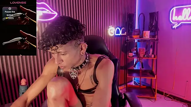 Онлайн чат XXX Maximoking26