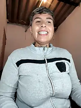 Yessi_rousse Live XXX-chat