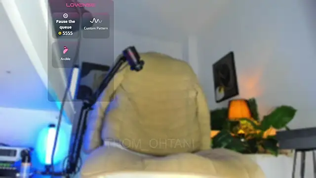 Thom_Ohtani Webcam Show