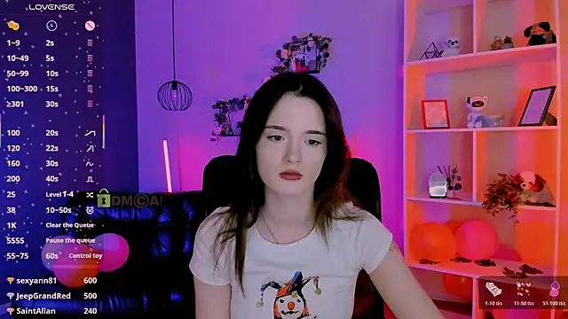 liana_kisses 即時 XXX 聊天