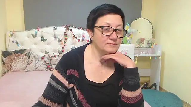 EmilyL0ve – Live XXX-chat