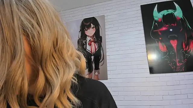 AlanaaHellのライブXXXチャット