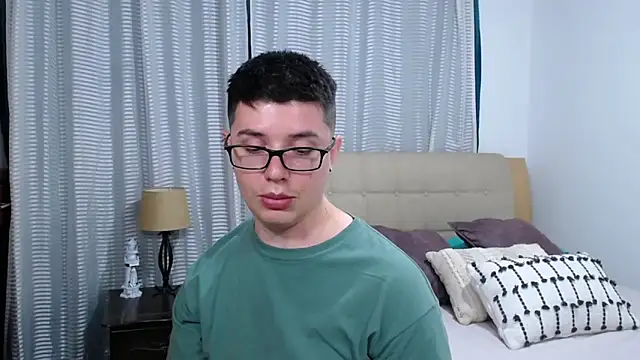 BlackFoXXX69のライブXXXチャット