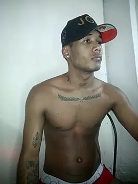 Show modela sexy-athletic-guy na web-kameri