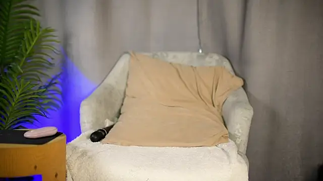 แชท XXX สดของ juwenta