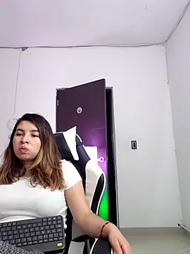 __Emma__11__Lecat_'s Live XXX Chat