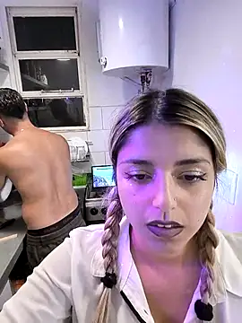 Show modela Misshine_32 na web-kameri