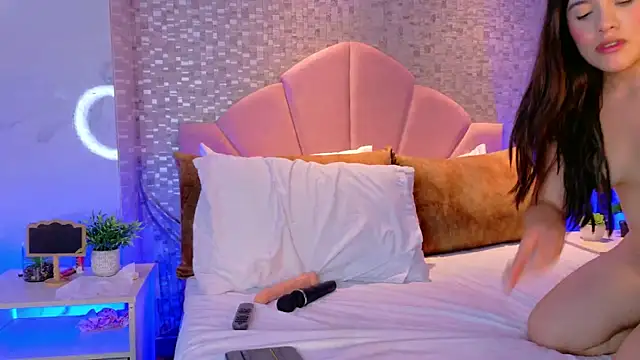 Онлайн  чат XXX BellaConti1