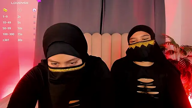 Онлайн чат XXX aziza_dalila02