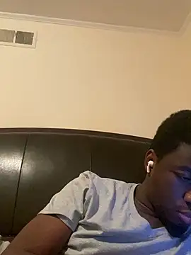 ThickDic28: διαδικτυακό σόου στην κάμερα