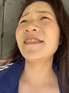 lucyxiaolulu 现场XXX聊天