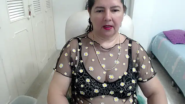leonela_69's Live XXX Chat