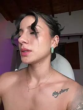 Ale_Lewis 现场XXX聊天