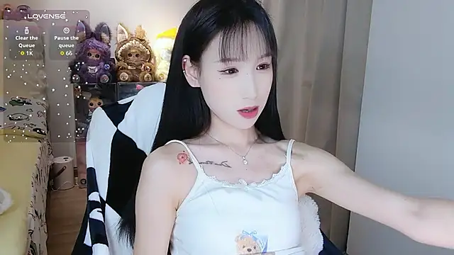 M-OTT_ Adlı Modelin Canlı XXX Sohbeti