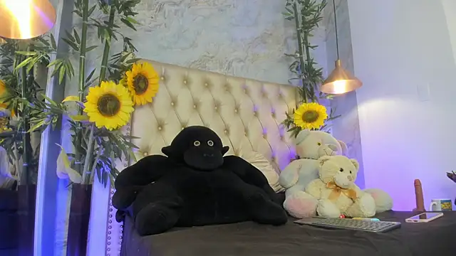 LittleeJaz's Live XXX Chat