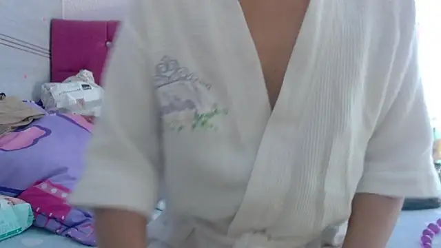 Ariasmithog élő XXX-chatje